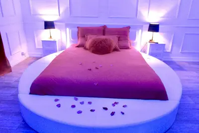 Image de Gite Amoureux avec Jacuzzi