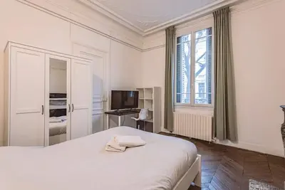 Image de Le Jardinet, facing the Cathedral, bathtub (Rdc)