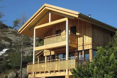 # 8 mit Ir-Sauna&Sprudelwanne by Interhome