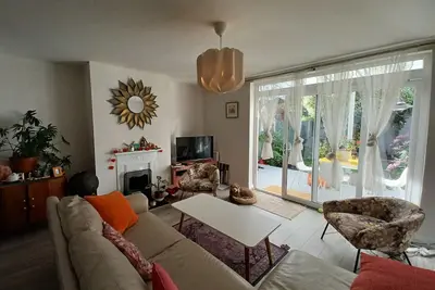 Stay at Yogis Luxury 3 bed House Dublin City Centre. . Location is Superb!