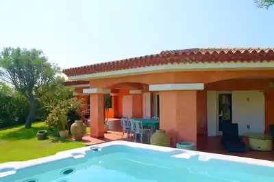 Image de Villa « Minerva Palau » vue mer, piscine Spa avec hydromassage et nage à contre-courant