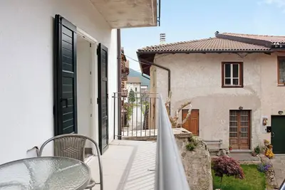 Image de Appartement \"Lago di Serraia\" avec vue sur les montagnes, balcon et Wi-Fi.