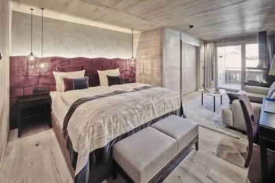Image de Cocoon Luxury Spa Suite 90m² ab 7 Nächte - Der Alpine Kraftplatz - Alpenrose / Cocoon Lodge