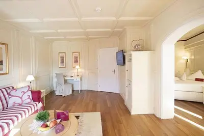 Image de Wellness-residenzsuite ca. 50 m² 3-6 Nächte - Der Alpine Kraftplatz - Alpenrose / Cocoon Lodge
