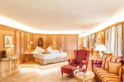 Image de Wellness-residenzsuite ca. 75 m² 1-2 Nächte - Der Alpine Kraftplatz - Alpenrose / Cocoon Lodge