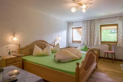 Image de Double room Rotspitz - Wachhof - Urlaub am Bauernhof Achensee