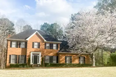 Image de Spacious Home minutes from Uga
