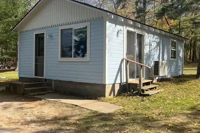 Image de Newly Remodeled Cottage Rental on a Small, Family Oriented, Lakefront Resort