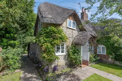 Image de Cosy 3 Bedroom Thatched Cottage in the Pewsey Vale