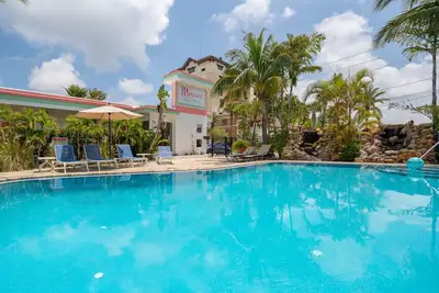 Image de 137 · ☀Pool✔ Kitchen✔ Beach✔ Self Checkin✔ Free Parking✔