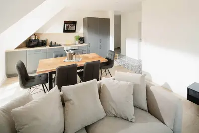 Image de Suite West | Seitliche Wasserlage