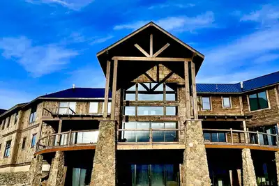 Image de Sunset Ranch ~ Stunning 8 bdrm 10 bath Home on Private Dude Ranch