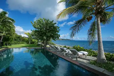 Image de Forts Cove ~ Private beachfront villa with pool