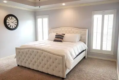 Image de Experience Comfort and Relaxation in Chaffee Crossing w/ this Spacious Retreat!