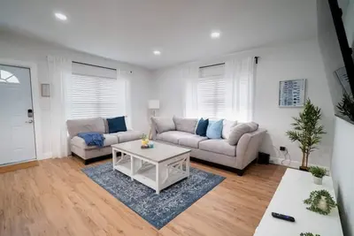 Image de This house is a 3 bedroom(s), 1 bathrooms, located in Tampa, Fl.