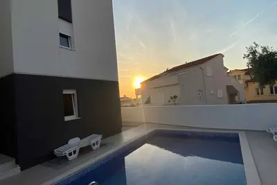 Image de Domino 2 - Appartement premium pour cinq avec piscine