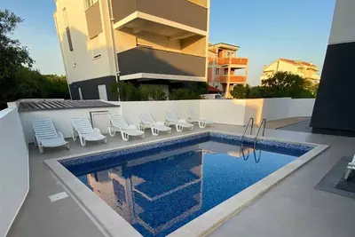 Image de Domino 6 - Appartement premium pour cinq avec piscine