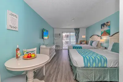 Image de Beautifully Updated Double Queen Suite! Sea Mist Resort 50402 - Perfect for 2-4 guests!