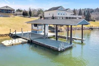 Image de Surfside - Dock with bar area / Gentle lot / Cozy Retreat