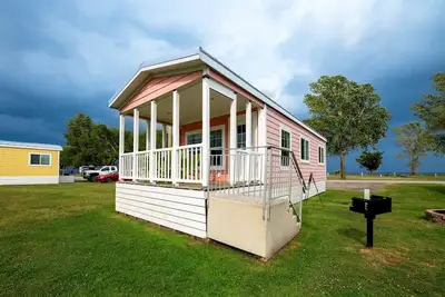 Image de Pet-Friendly Cottage in Amenity-Filled Currituck Sound Campground (J04)