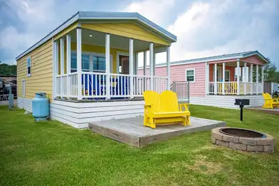 Image de Deluxe Waterview Cabin in Amenity-Filled Currituck Sound Campground (Wv89)