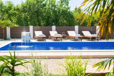 Image de Beautiful renovated villa with private outdoor pool on the island of Krk