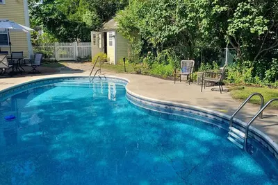 Image de Groton Bay / Heated pool opens May 6th 2023!