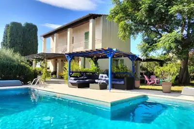 Image de Maison avec piscine proche de Sommières