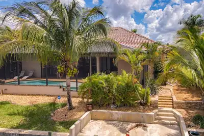 Image de Exceptional Villa  - Has it All!