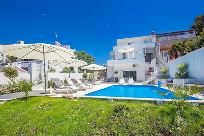 Image de Maison de vacances Punat pour 1 - 12 personnes avec 6 chambres à coucher - Maison de vacances