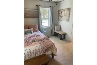 Image de Classic Charm featuring Serene Master Retreat