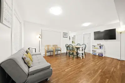 Image de Modern yet comfy 3 bed suite in Surrey