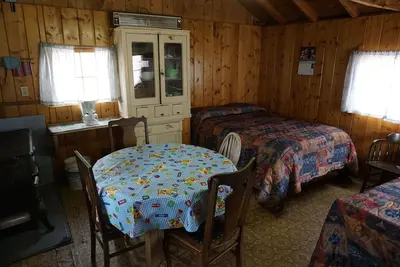 Image de Cabin 6 at Sportsman’s Lodge, Rustic Cabin 6 at Sportsman's Lodge