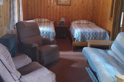 Image de Cabin 11 at Sportsman’s Lodge, Modern Cabin 11 at Sportsman's Lodge