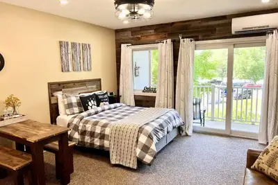 Image de Cute Resort Studio Apt with Pool, hot tub at Loon