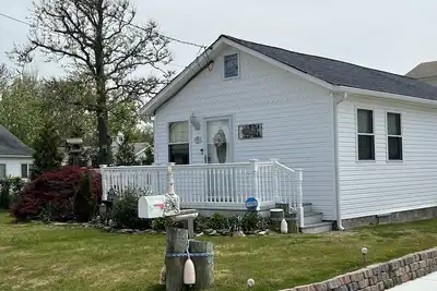 Image de Private pool, 3 houses from beautiful Bay Sunsets!