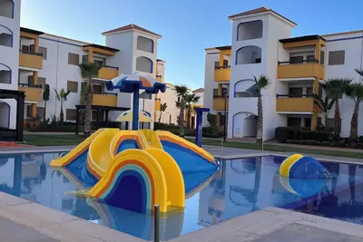 Image de Appartement haut standing en résidence fermée avec piscine à la Marina Saidia