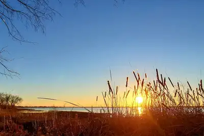 Image de Lovely Lakeside Living