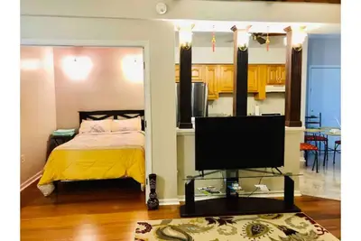 Image de Beautiful Hamburg Suite with 2 Beds & a Sofa Bed! !