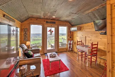 Image de Rustic Norfork Studio w/ Million Dollar View!