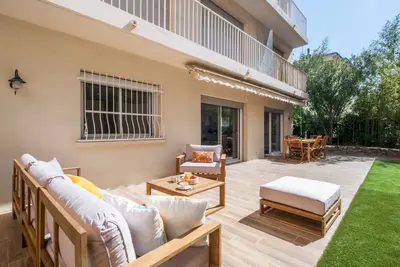 Image de 3p avec jardin près de la Croisette