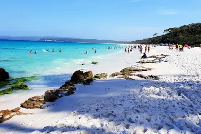 Image de The Poet’s wife -  Vincentia cosy beach home.