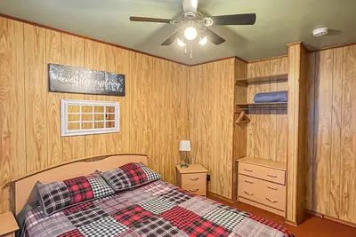 Image de Ahmic Lake Resort's 2-Bedroom Cottage (Elk Cottage)