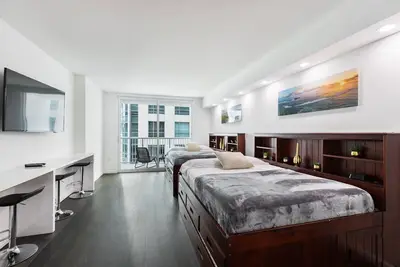 Lovely Brickell Oceanview Studio