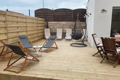 Image de Comfortable house in the heart of the seaside resort with garage and exterior