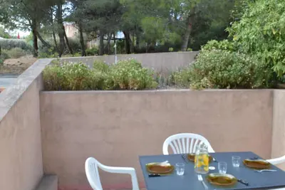Image de Studio Cabine avec Terrasse, Piscine et Parking Privé, 4 Couchages à Narbonne Plage