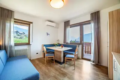 Image de Appartement \"Gartenheim Martin\" avec vue sur montagnes, piscine et sauna