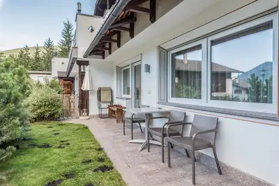 Image de Appartement \"Prapoz Typ B1\" avec vue sur les montagnes, jardin partagé et Wi-Fi.