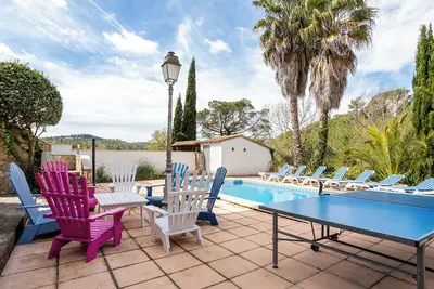 Villa \"Denis\" avec vue sur les montagnes, piscine, jardin et Wi-Fi