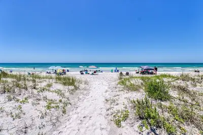 Image de 2\/2, Beach View, Indian Rocks Beach, 103 PierHouse
